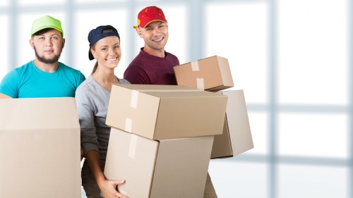 House moving service supporting a North London family move