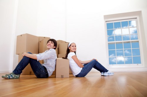 Local moving truck hire for a flat relocation in North London